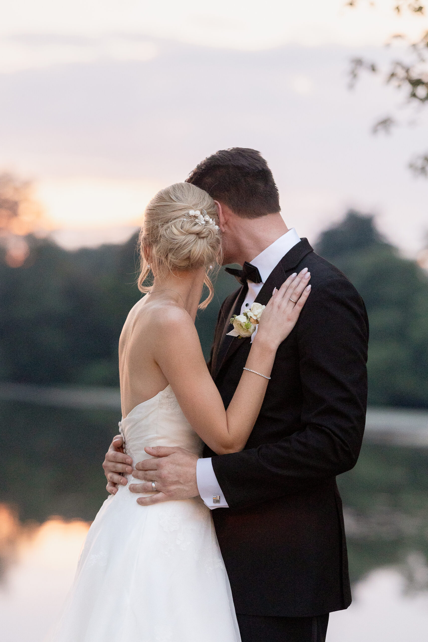 Sunset portraits with bride and groom in New Jersey wedding venue