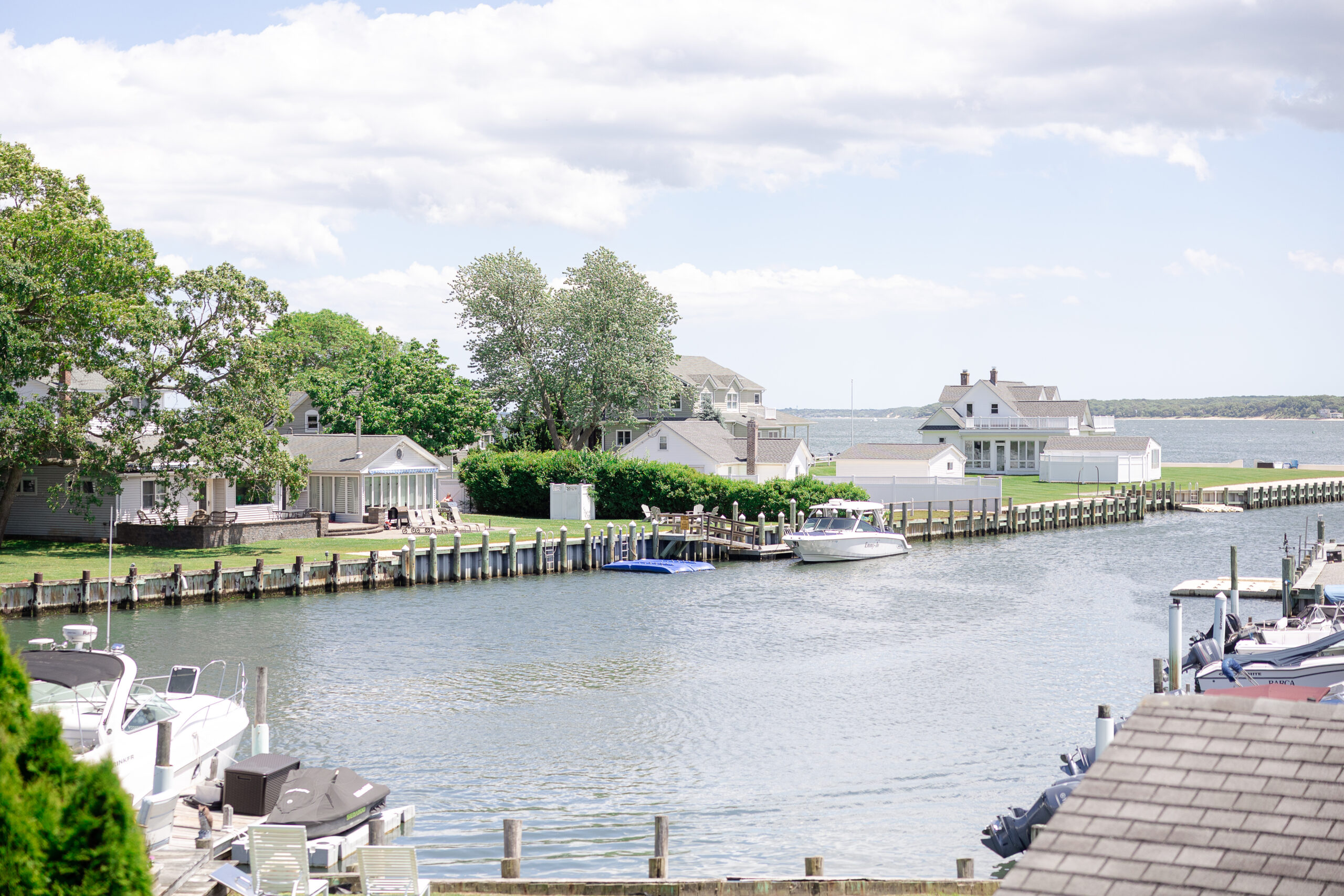 Intimate wedding day in Long Island