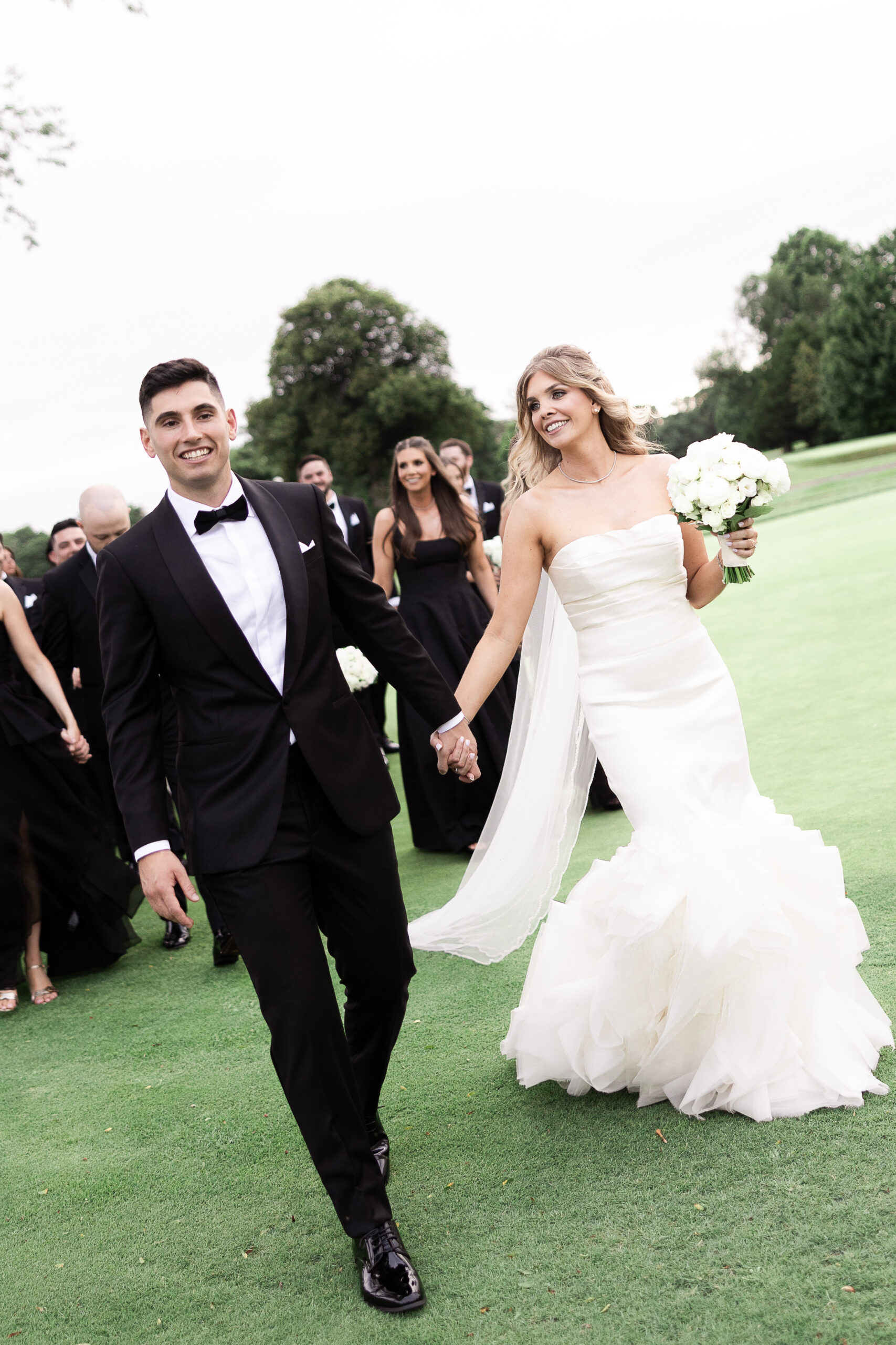 Brookville Country Club bride and groom wedding party