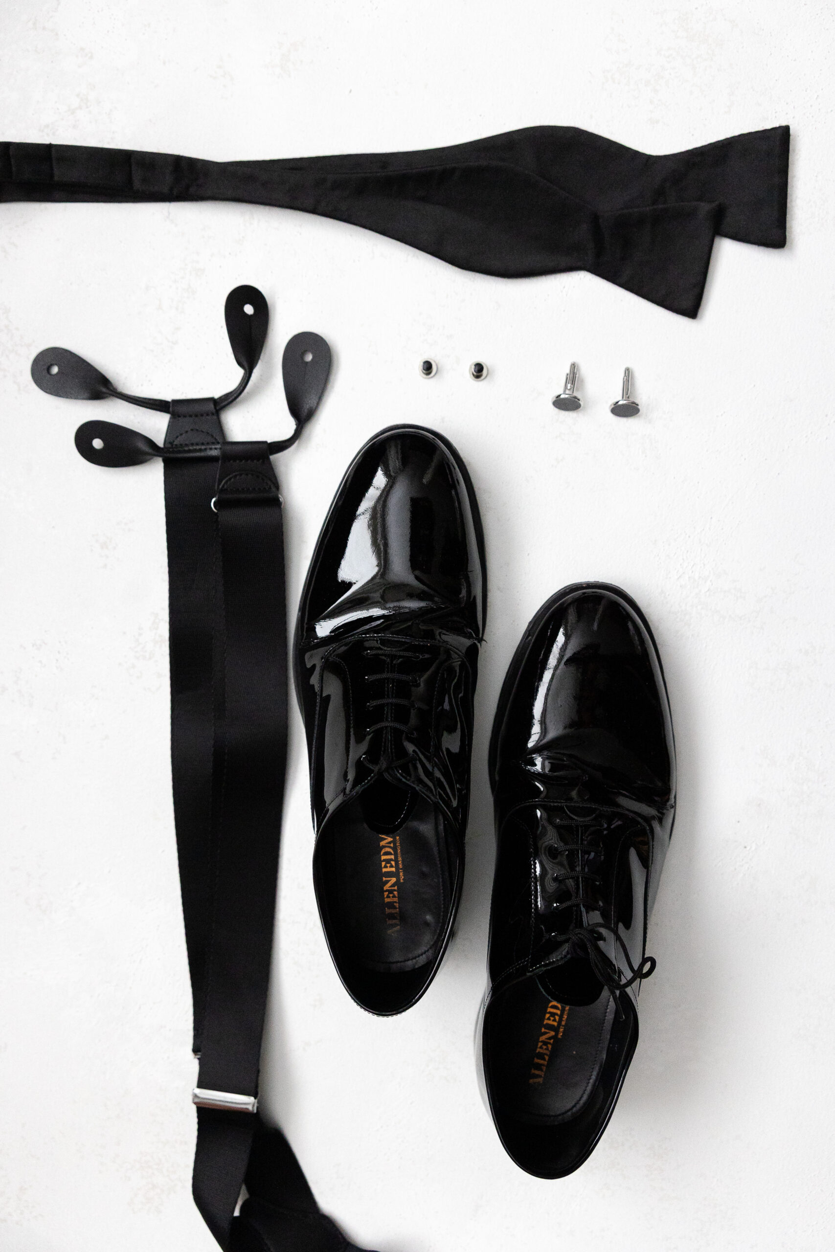 Heritage Club Wedding Details with Groom Items