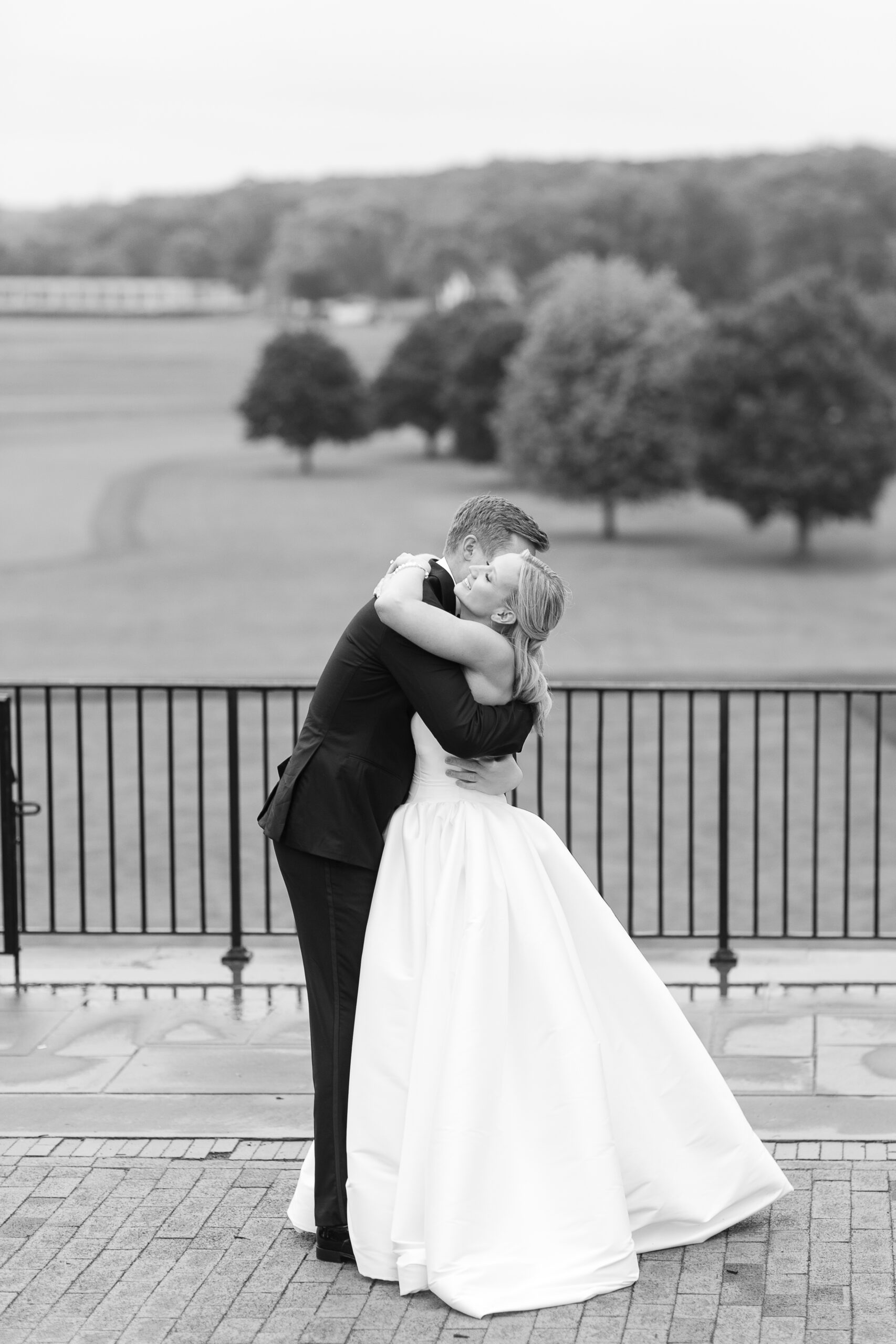 Bride and groom wedding portraits at Heritage Club at Bethpage